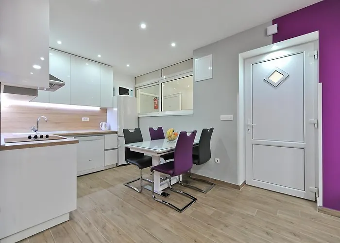 Apartment Purple Summer *