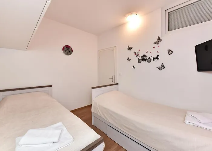 Apartment Purple Summer Zadar