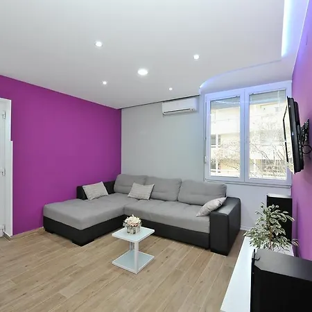 Apartment Purple Summer City