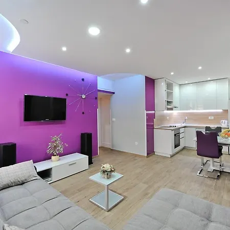 Purple Summer City Apartment Zadar